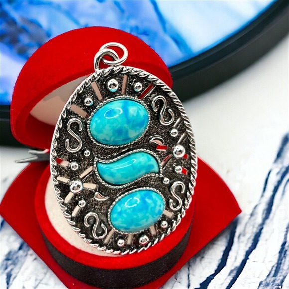Sarah Coventry Indian Maiden Faux Turquoise Pendant Only Southwest! - Picture 1 of 6